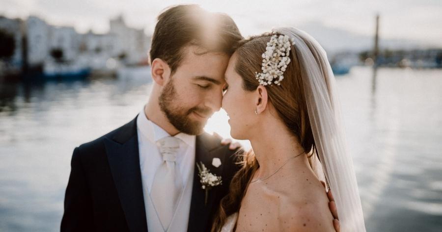 8 essential questions to ask your wedding photographer